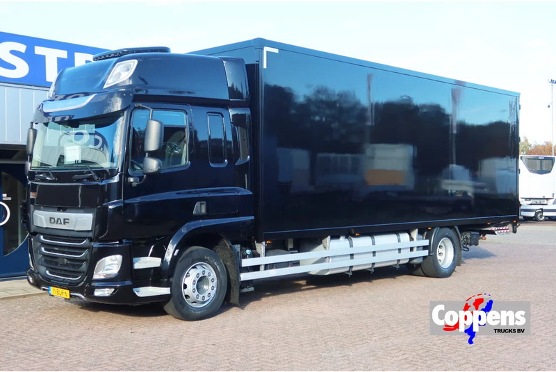 DAF CF 410 DAF CF 410 Black Edition Dhollandia klep 2.000 kg - Bakwagen: afbeelding 1 DAF CF 410 DAF CF 410 Black Edition Dhollandia klep 2.000 kg - Bakwagen: afbeelding 1