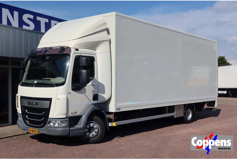 DAF LF 210 FA Bakwagen + Dhollandia 2000 kg klep extra accu set, 3x bindrail + stang. - Bakwagen: afbeelding 1 DAF LF 210 FA Bakwagen + Dhollandia 2000 kg klep extra accu set, 3x bindrail + stang. - Bakwagen: afbeelding 1