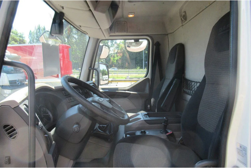 DAF LF 250 250 bak + klep + schuifzeil E6 - Schuifzeilen vrachtwagen: afbeelding 4 DAF LF 250 250 bak + klep + schuifzeil E6 - Schuifzeilen vrachtwagen: afbeelding 4