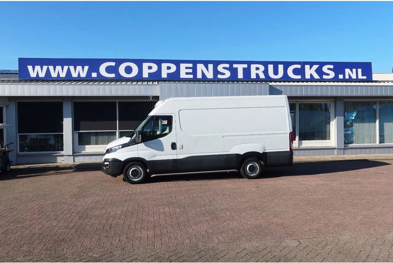 Iveco Daily 35S12 Koel/vries + Stekker 220 volt L2/h2 thermoking - Koelwagen: afbeelding 4 Iveco Daily 35S12 Koel/vries + Stekker 220 volt L2/h2 thermoking - Koelwagen: afbeelding 4