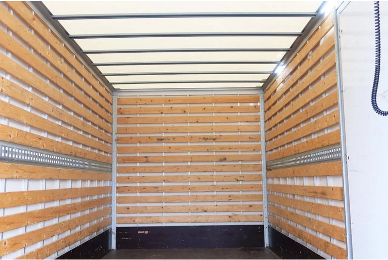 Iveco Daily 35S14 Bak + Klep - Bestelwagen gesloten laadbak: afbeelding 4 Iveco Daily 35S14 Bak + Klep - Bestelwagen gesloten laadbak: afbeelding 4