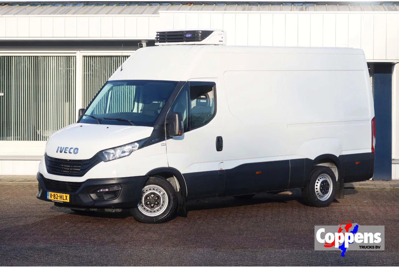 Iveco Daily 35S16 Koel/Vries L2/H2 Carrier Xarios 350 Koel/Vries/Verwarmen + nachtaansluiting 220 volt - Koelwagen: afbeelding 1 Iveco Daily 35S16 Koel/Vries L2/H2 Carrier Xarios 350 Koel/Vries/Verwarmen + nachtaansluiting 220 volt - Koelwagen: afbeelding 1