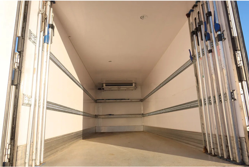 MAN TGM 18.290 Koel/ vries Thermoking UT 800 Diesel /elektrisch 2x bed - Koelwagen vrachtwagen: afbeelding 4 MAN TGM 18.290 Koel/ vries Thermoking UT 800 Diesel /elektrisch 2x bed - Koelwagen vrachtwagen: afbeelding 4