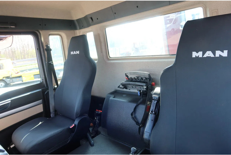 MAN TGS 35.360 8x2 Oprijwagen + HIAB 228 E 3 kraan. Radio grafisch + winch - Autovrachtwagen vrachtwagen, Kraanwagen: afbeelding 5 MAN TGS 35.360 8x2 Oprijwagen + HIAB 228 E 3 kraan. Radio grafisch + winch - Autovrachtwagen vrachtwagen, Kraanwagen: afbeelding 5