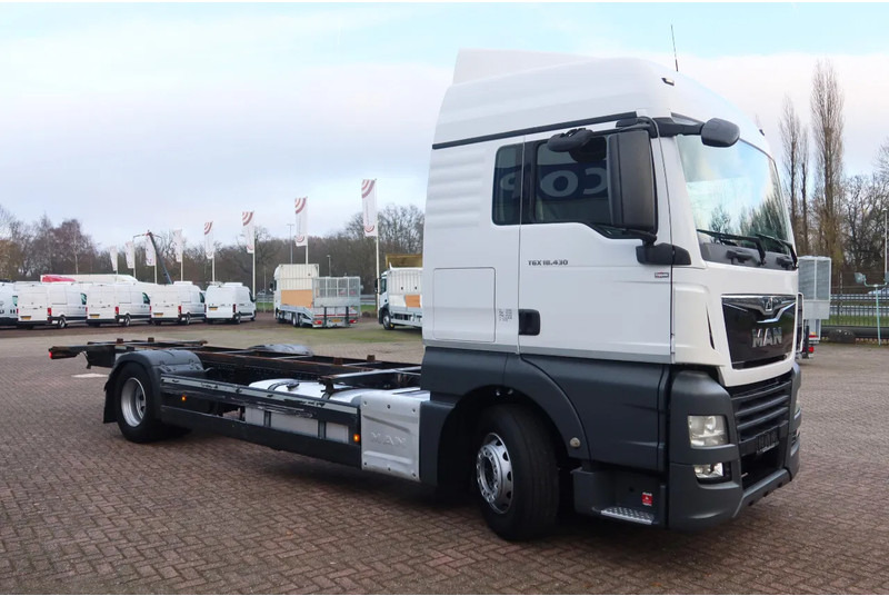 MAN TGX 18 .340 4x2 Full air Chassis, twist locks - Chassis vrachtwagen: afbeelding 2 MAN TGX 18 .340 4x2 Full air Chassis, twist locks - Chassis vrachtwagen: afbeelding 2