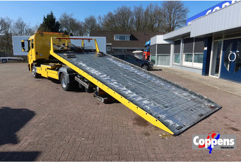 Mercedes-Benz Atego 1221 1221 L Takel wagen 6 Persoons - Autovrachtwagen vrachtwagen: afbeelding 1 Mercedes-Benz Atego 1221 1221 L Takel wagen 6 Persoons - Autovrachtwagen vrachtwagen: afbeelding 1