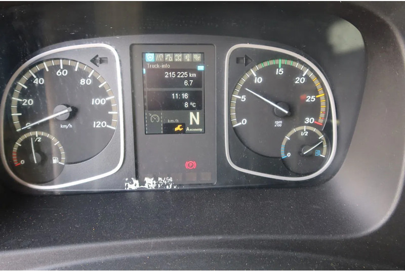 Mercedes-Benz Atego 1221 L Takel wagen 6 Persoons - Autovrachtwagen vrachtwagen: afbeelding 5 Mercedes-Benz Atego 1221 L Takel wagen 6 Persoons - Autovrachtwagen vrachtwagen: afbeelding 5