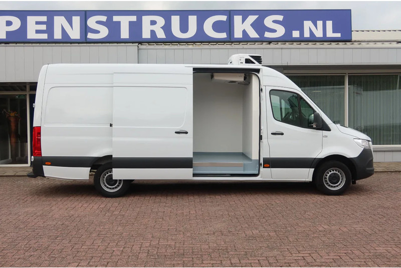 Mercedes-Benz Sprinter 317 Carrier Xarios 350 Koel/Vries/Verwarmen met Nachtaansluiting 220 Volt - Koelwagen: afbeelding 2 Mercedes-Benz Sprinter 317 Carrier Xarios 350 Koel/Vries/Verwarmen met Nachtaansluiting 220 Volt - Koelwagen: afbeelding 2