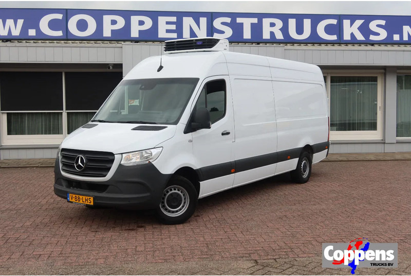 Mercedes-Benz Sprinter 317 Carrier Xarios 350 Koel/Vries/Verwarmen met Nachtaansluiting 220 Volt - Koelwagen: afbeelding 1 Mercedes-Benz Sprinter 317 Carrier Xarios 350 Koel/Vries/Verwarmen met Nachtaansluiting 220 Volt - Koelwagen: afbeelding 1