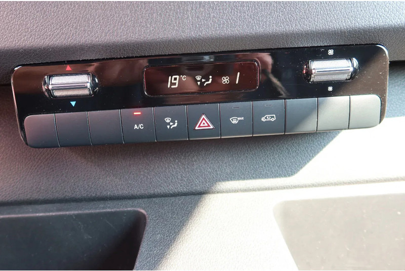 Koelwagen Mercedes-Benz Sprinter 317 Koel/Vries/Verwarmen met nachtaansluiting 220 volt. AUTOMAAT!: afbeelding 14 Koelwagen Mercedes-Benz Sprinter 317 Koel/Vries/Verwarmen met nachtaansluiting 220 volt. AUTOMAAT!: afbeelding 14