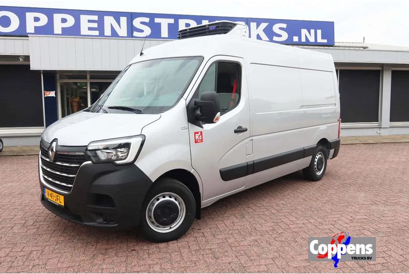 Renault Master Red Edition 150 PK Carrier Xarios 350 Koele/vriezen/verwarmen + nachtaansluiting 220 volt. - Koelwagen: afbeelding 1 Renault Master Red Edition 150 PK Carrier Xarios 350 Koele/vriezen/verwarmen + nachtaansluiting 220 volt. - Koelwagen: afbeelding 1
