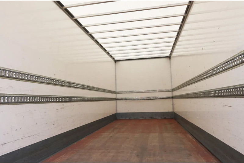 Scania P280 4x2 Bak + Dhollandia Klep 2000 KG - Bakwagen: afbeelding 4 Scania P280 4x2 Bak + Dhollandia Klep 2000 KG - Bakwagen: afbeelding 4