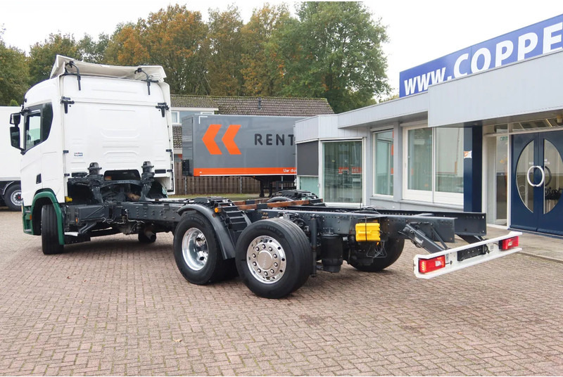 Scania R500 NGS 6x2 Chassis, Stuur lift as - Chassis vrachtwagen: afbeelding 5 Scania R500 NGS 6x2 Chassis, Stuur lift as - Chassis vrachtwagen: afbeelding 5