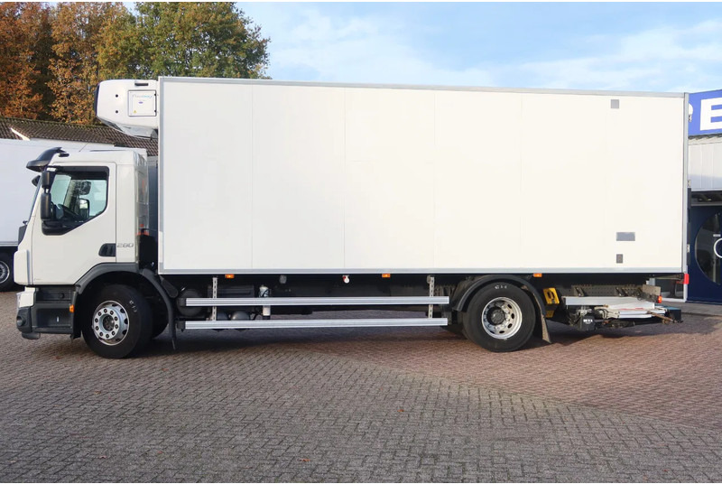 Koelwagen vrachtwagen Volvo FE 280 4x2 Carrier Supra 1250 Koel/ Vries+ BAR klep 2000 kg. 2 Stuks in voorraad: afbeelding 6 Koelwagen vrachtwagen Volvo FE 280 4x2 Carrier Supra 1250 Koel/ Vries+ BAR klep 2000 kg. 2 Stuks in voorraad: afbeelding 6