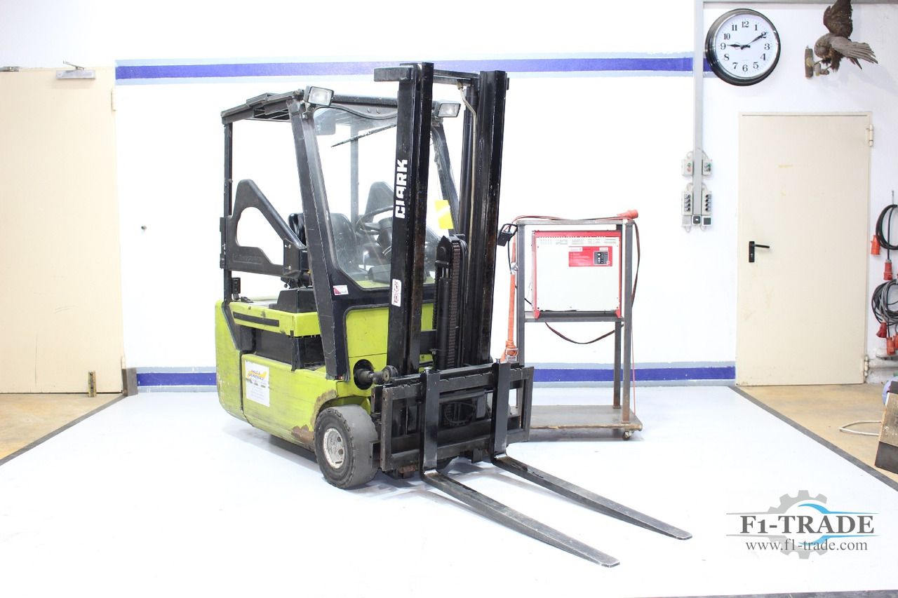 CLARK CTM 16 S - Elektrische heftruck: afbeelding 1 CLARK CTM 16 S - Elektrische heftruck: afbeelding 1