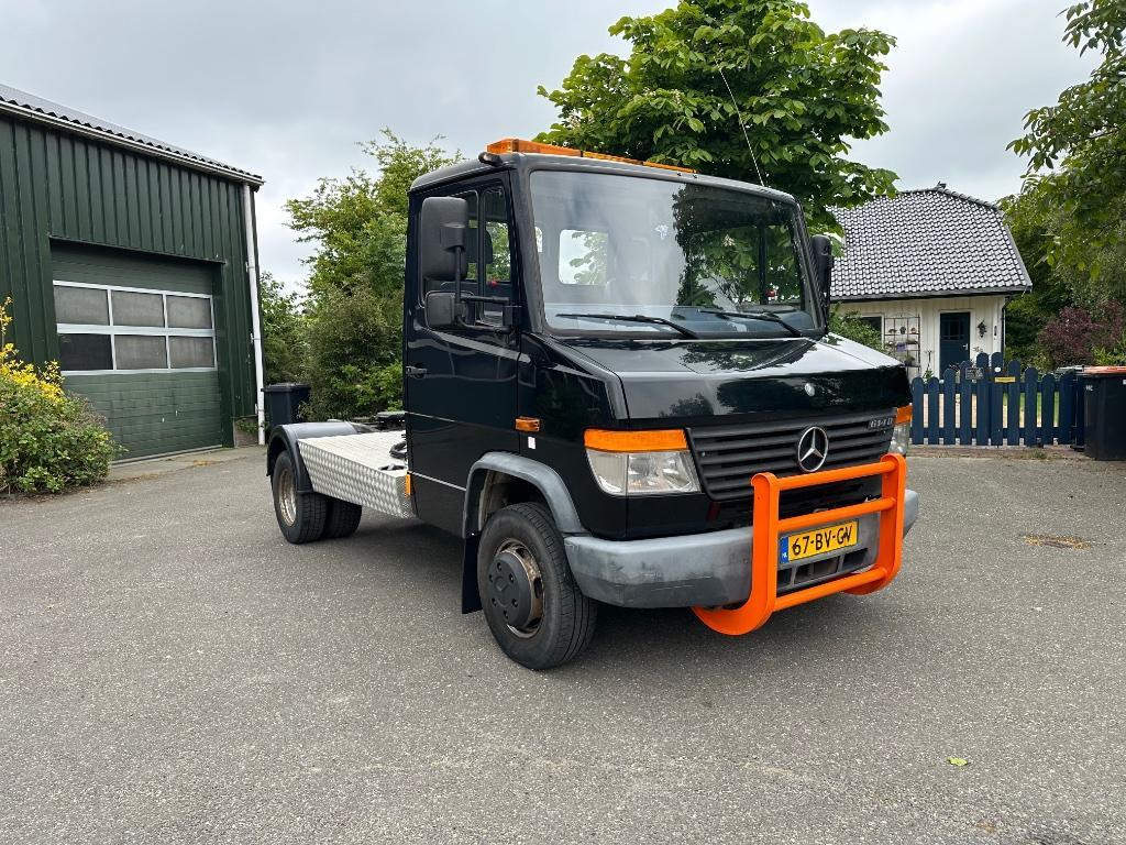 Mercedes Vario 614 814 618 818  BE trekker combi combinatie - BE trekker: afbeelding 1 Mercedes Vario 614 814 618 818  BE trekker combi combinatie - BE trekker: afbeelding 1