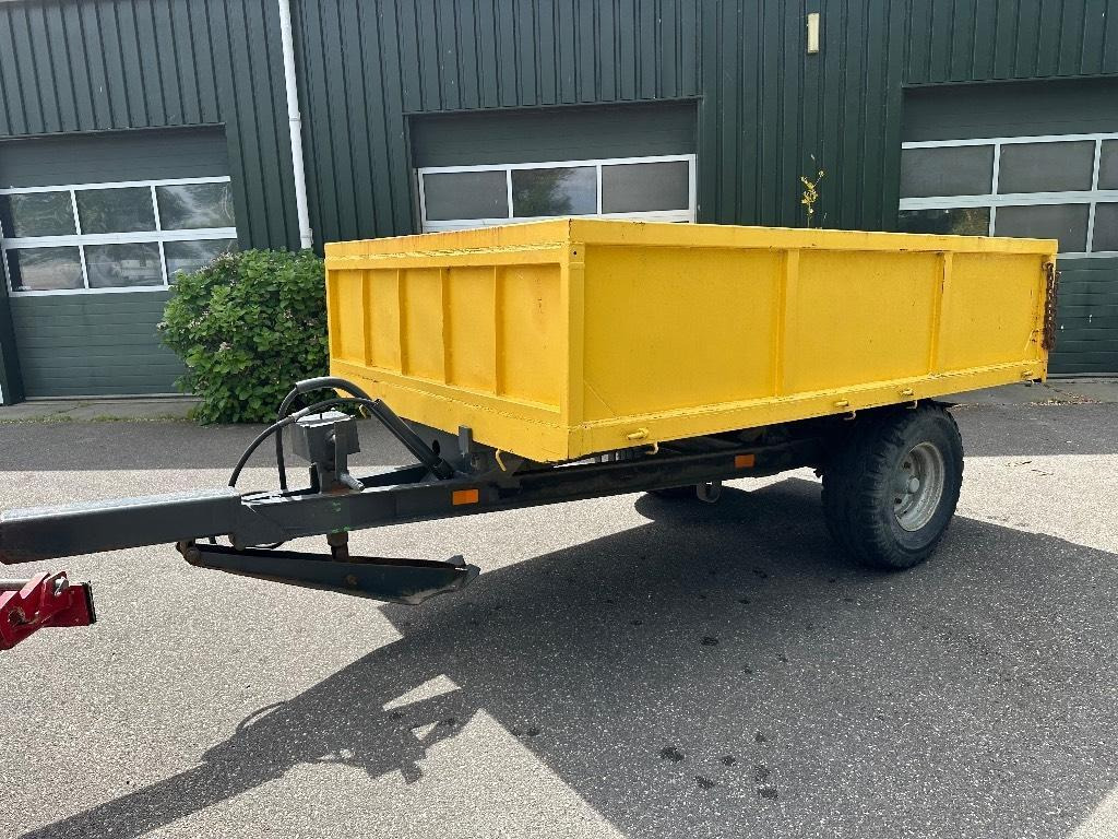 Miedema 4 ton Kipper bakkenwagen kiepwagen (bj 1998) - Kipper aanhangwagen: afbeelding 4 Miedema 4 ton Kipper bakkenwagen kiepwagen (bj 1998) - Kipper aanhangwagen: afbeelding 4