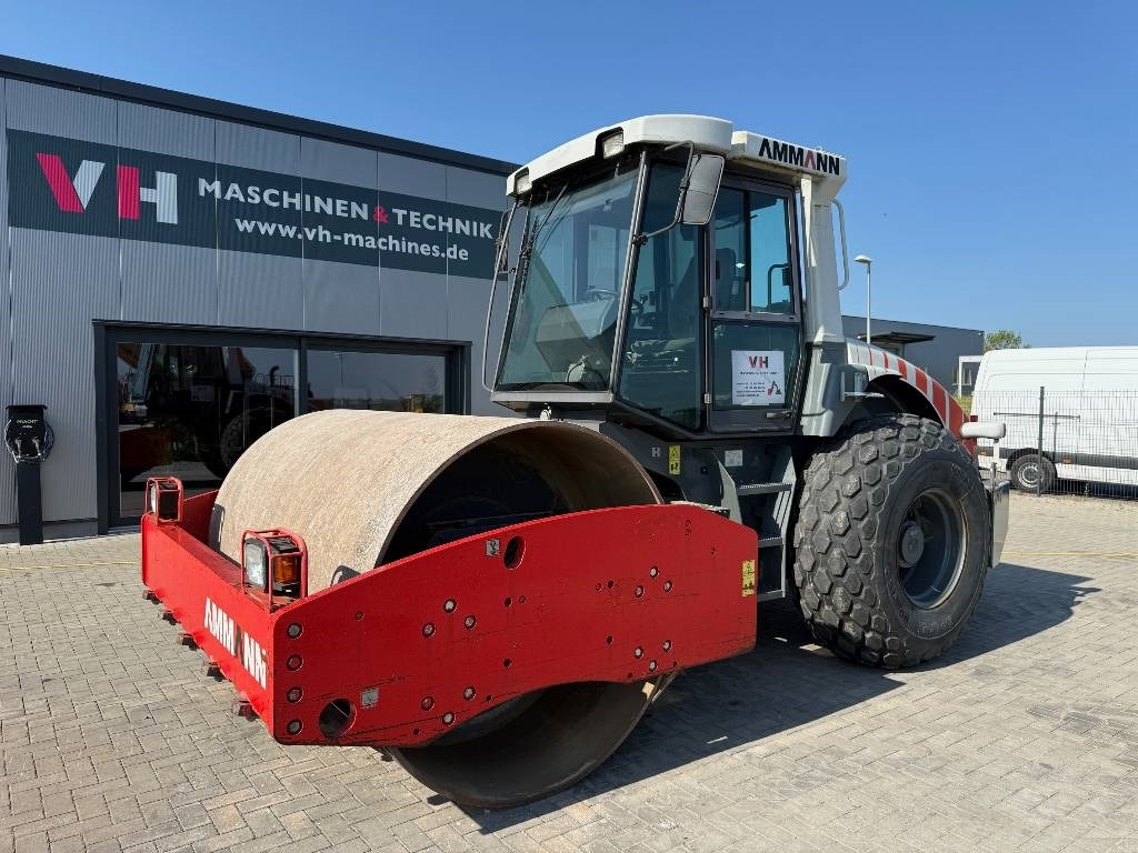 Ammann ASC 110 - Schapenpootwals/ Grondverdichter: afbeelding 1 Ammann ASC 110 - Schapenpootwals/ Grondverdichter: afbeelding 1