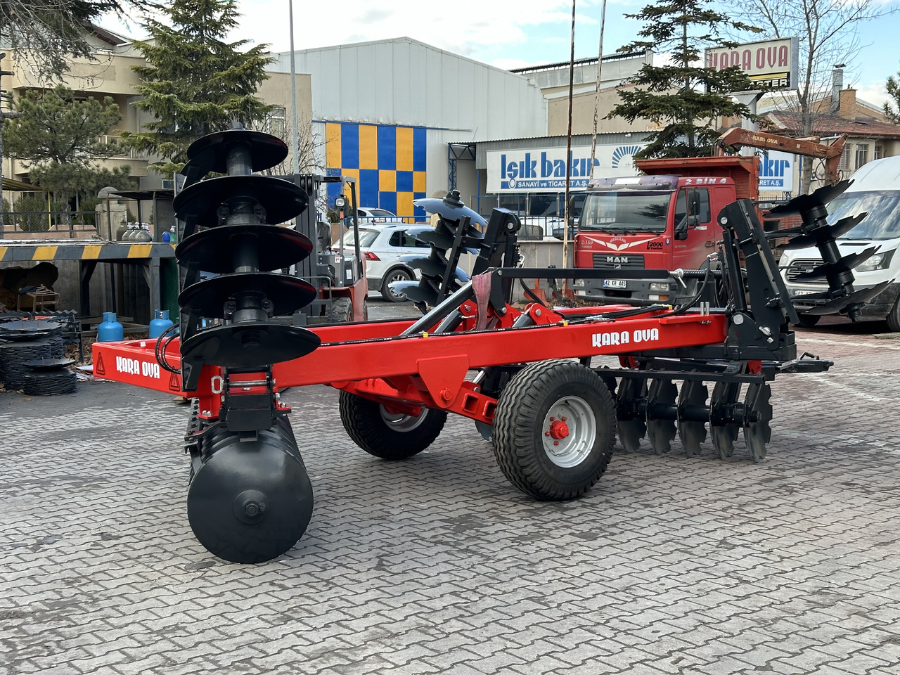 SOIL MASTER FOLDABLE TYPE GOBLE DISC HARROW - Schijveneg: afbeelding 3 SOIL MASTER FOLDABLE TYPE GOBLE DISC HARROW - Schijveneg: afbeelding 3