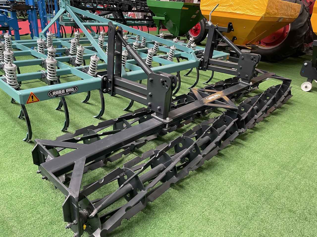 SOIL MASTER _FOLDABLE TYPE SPRING LOADED CULTIVATOR COMBINATION (2-WING) - Eg: afbeelding 4 SOIL MASTER _FOLDABLE TYPE SPRING LOADED CULTIVATOR COMBINATION (2-WING) - Eg: afbeelding 4