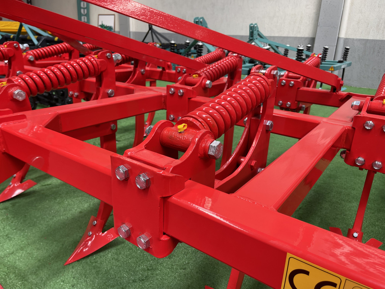 SOIL MASTER _SPRING LOADED CHISEL PLOUGH - Ploeg: afbeelding 5 SOIL MASTER _SPRING LOADED CHISEL PLOUGH - Ploeg: afbeelding 5