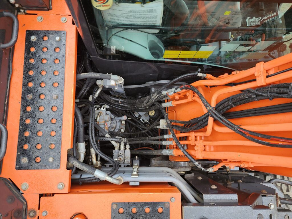 Mobiele graafmachine HITACHI ZX140W-6: afbeelding 7