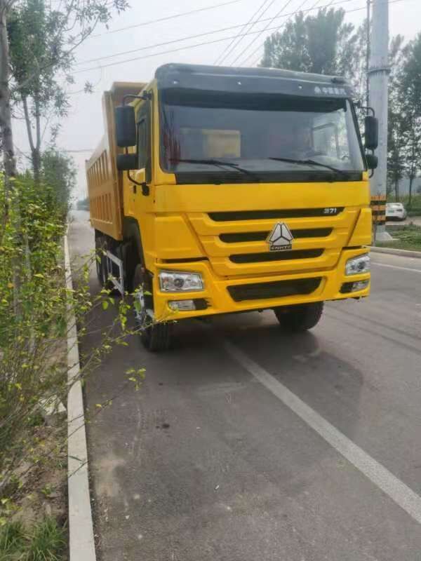 Howo Sinotruck - Kipper vrachtwagen: afbeelding 1 Howo Sinotruck - Kipper vrachtwagen: afbeelding 1