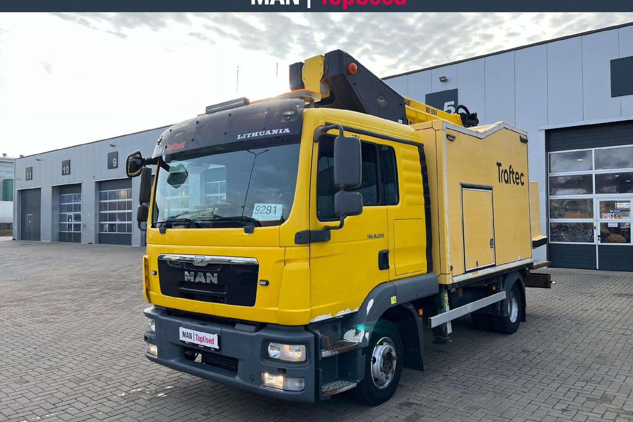 MAN 8.220 4X2 bokštelis(9291) - Kraanwagen: afbeelding 1 MAN 8.220 4X2 bokštelis(9291) - Kraanwagen: afbeelding 1