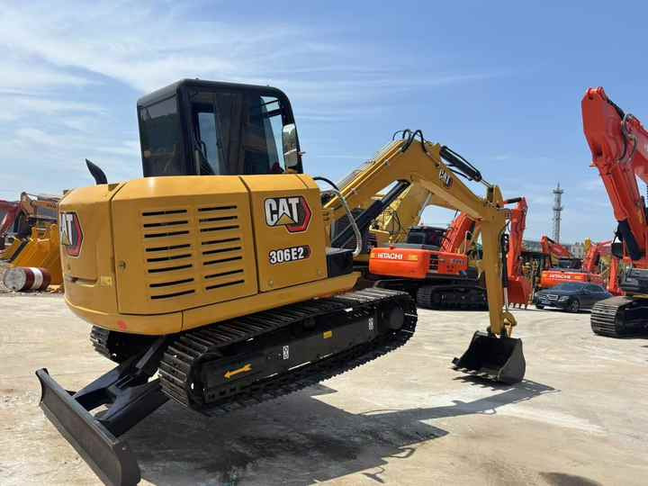 6 Ton Used Cat 305.5 306 307e 308 Crawler Excavator Mini Caterpillar 305.5 E2 for Sale China Cat305.5 Cat305.5e2 Low Price - Graafmachine: afbeelding 3 6 Ton Used Cat 305.5 306 307e 308 Crawler Excavator Mini Caterpillar 305.5 E2 for Sale China Cat305.5 Cat305.5e2 Low Price - Graafmachine: afbeelding 3