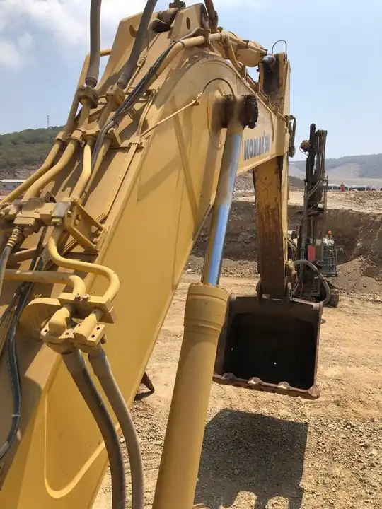 70 Ton Used Japan Komatsu PC700 Excavator for Sale Used Excavator PC220 PC200 PC240 PC600 PC650 PC700 PC800 - Graafmachine: afbeelding 4 70 Ton Used Japan Komatsu PC700 Excavator for Sale Used Excavator PC220 PC200 PC240 PC600 PC650 PC700 PC800 - Graafmachine: afbeelding 4