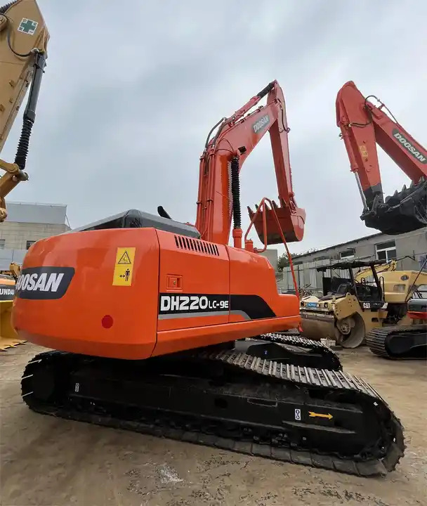 90% new used 22t Doosan DH220LC-9E DH220-9 DH220-9E DH220LC-9 crawler excavator - Rupsgraafmachine: afbeelding 1 90% new used 22t Doosan DH220LC-9E DH220-9 DH220-9E DH220LC-9 crawler excavator - Rupsgraafmachine: afbeelding 1