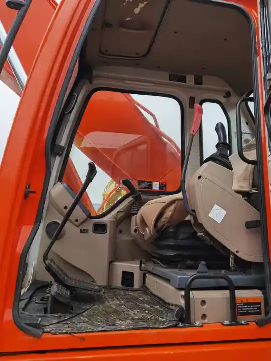 Excellent ConditionUsed Excavator Doosan Dh220 ,Nice Performance 22ton Used Excavator Dh220-7 At Low Price For Sale - Rupsgraafmachine: afbeelding 3 Excellent ConditionUsed Excavator Doosan Dh220 ,Nice Performance 22ton Used Excavator Dh220-7 At Low Price For Sale - Rupsgraafmachine: afbeelding 3
