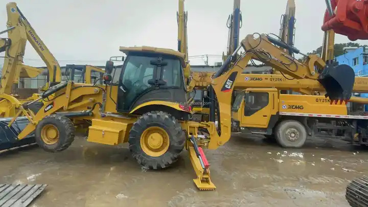 HT636 Mini Tractor with Front End Loader and Backhoe Efficient Cat 420F2 Backhoe Loader Weichai Engine New Condition - Graaflaadmachine: afbeelding 3 HT636 Mini Tractor with Front End Loader and Backhoe Efficient Cat 420F2 Backhoe Loader Weichai Engine New Condition - Graaflaadmachine: afbeelding 3
