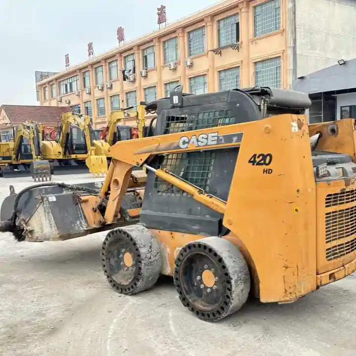 Used Case 420 Backhoe Loader Used Skid Steer Loader CASE 430 CASE 440 - Schranklader: afbeelding 1 Used Case 420 Backhoe Loader Used Skid Steer Loader CASE 430 CASE 440 - Schranklader: afbeelding 1
