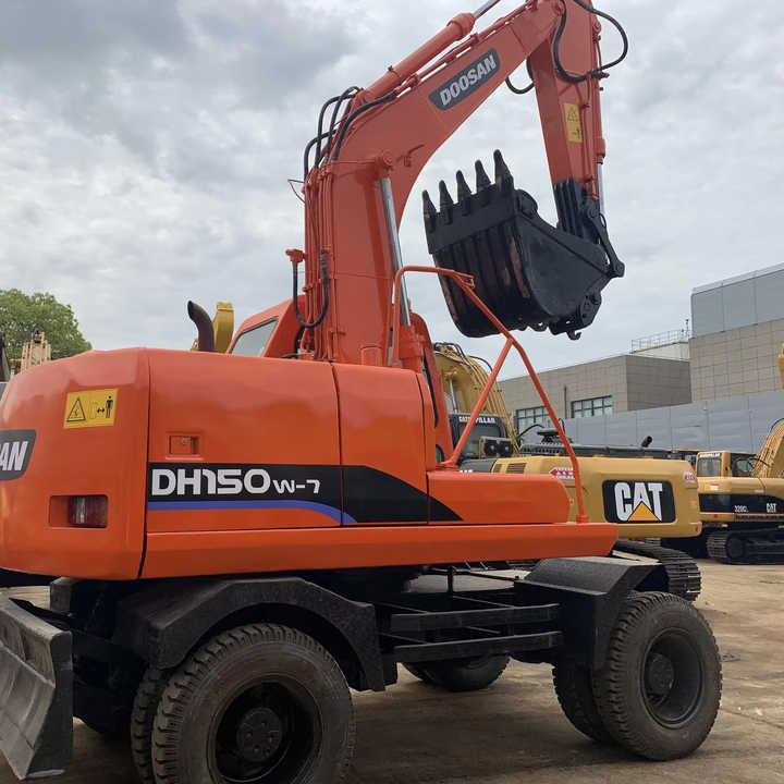 Used excavator doosan dh150 excavators machinery doosan dx60 dx80 dx75 dx225 Good Condition Low price - Rupsgraafmachine: afbeelding 1 Used excavator doosan dh150 excavators machinery doosan dx60 dx80 dx75 dx225 Good Condition Low price - Rupsgraafmachine: afbeelding 1