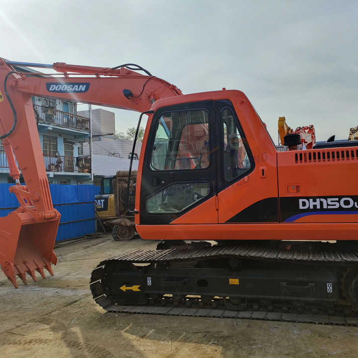 Used excavator doosan dh150 excavators machinery doosan dx60 dx80 dx75 dx225 Good Condition Low price wheel excavator - Rupsgraafmachine: afbeelding 1 Used excavator doosan dh150 excavators machinery doosan dx60 dx80 dx75 dx225 Good Condition Low price wheel excavator - Rupsgraafmachine: afbeelding 1
