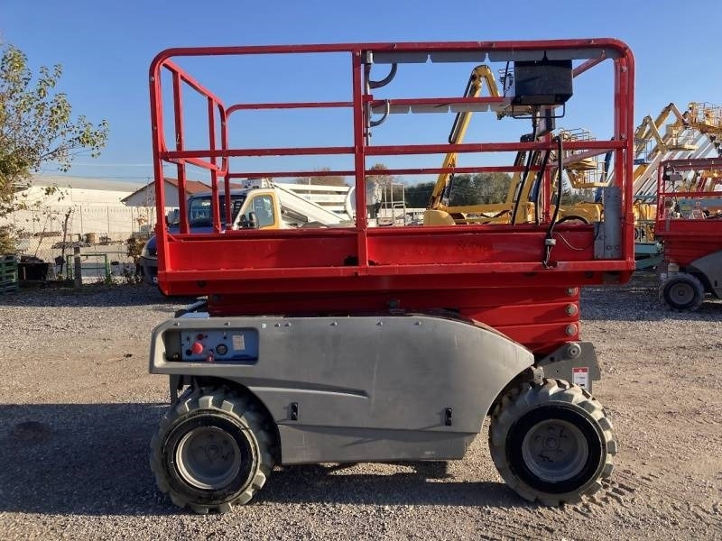 Haulotte Compact 10 RTE - 4x4, 10m, electric - *NEW BATTERY - Schaarlift: afbeelding 5 Haulotte Compact 10 RTE - 4x4, 10m, electric - *NEW BATTERY - Schaarlift: afbeelding 5