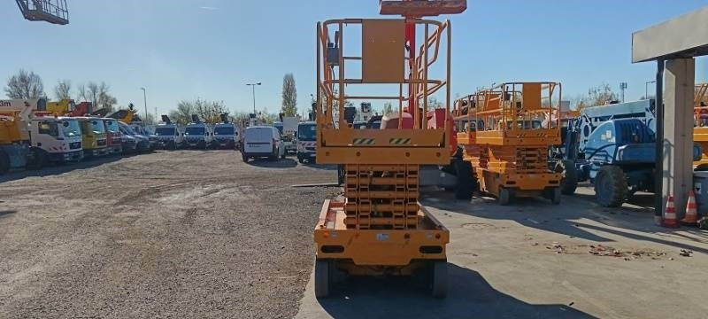 Haulotte Compact 14 - 14 m, electric - Schaarlift: afbeelding 3 Haulotte Compact 14 - 14 m, electric - Schaarlift: afbeelding 3