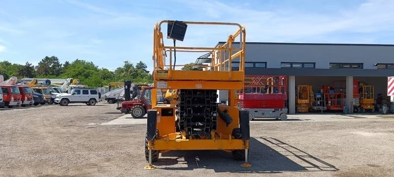 Haulotte H18SX - 18m, 4x4, diesel - Schaarlift: afbeelding 2 Haulotte H18SX - 18m, 4x4, diesel - Schaarlift: afbeelding 2