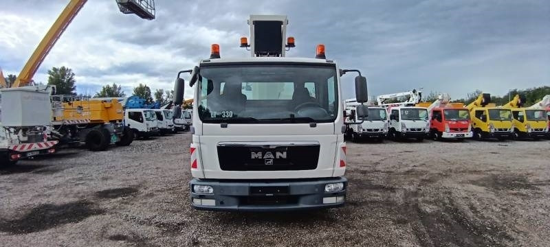 MAN TGL 7.150 Ruthmann T330 - 33m - 320 kg - Vrachtwagen hoogwerker: afbeelding 3 MAN TGL 7.150 Ruthmann T330 - 33m - 320 kg - Vrachtwagen hoogwerker: afbeelding 3