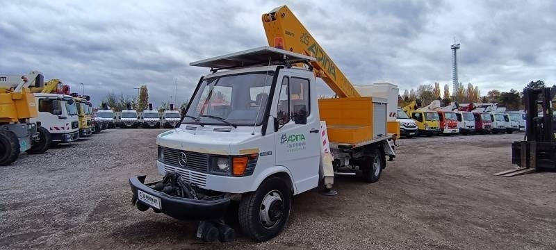 Mercedes-Benz 410D Weberlift WL 1.950 EG - 19,5m, 200 kg - Vrachtwagen hoogwerker: afbeelding 2 Mercedes-Benz 410D Weberlift WL 1.950 EG - 19,5m, 200 kg - Vrachtwagen hoogwerker: afbeelding 2