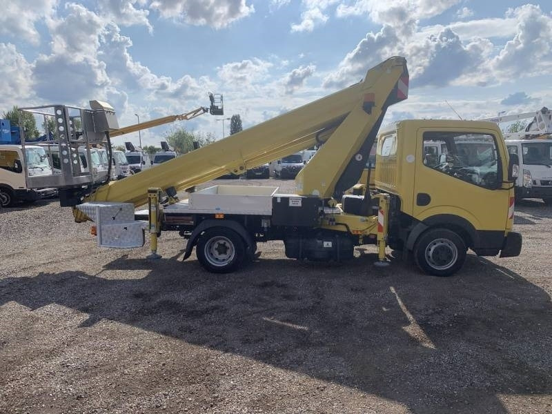 Nissan Cabstar Ruthmann TB270 - 27m - 225 kg - Vrachtwagen hoogwerker: afbeelding 4 Nissan Cabstar Ruthmann TB270 - 27m - 225 kg - Vrachtwagen hoogwerker: afbeelding 4