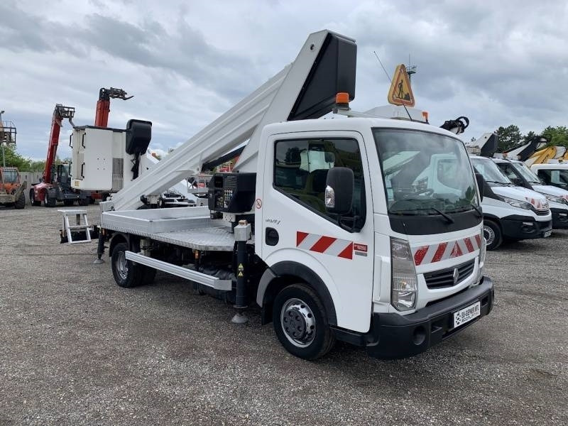 Renault Maxity ISOLI VT60NE - 20m, 250kg - Vrachtwagen hoogwerker: afbeelding 1 Renault Maxity ISOLI VT60NE - 20m, 250kg - Vrachtwagen hoogwerker: afbeelding 1