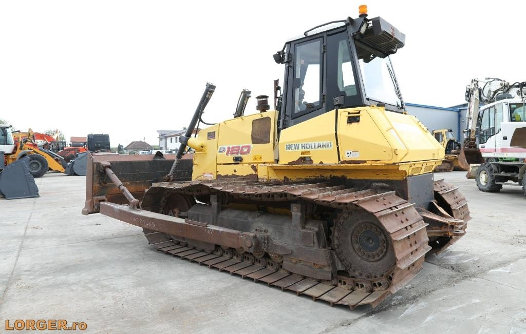 New Holland D 180 - Bulldozer: afbeelding 3 New Holland D 180 - Bulldozer: afbeelding 3