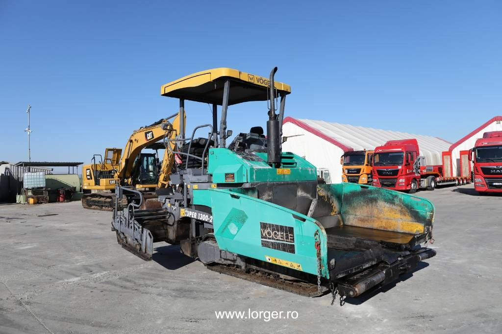 Vögele Super 1300-2  - Asfaltafwerkmachine: afbeelding 1 Vögele Super 1300-2  - Asfaltafwerkmachine: afbeelding 1