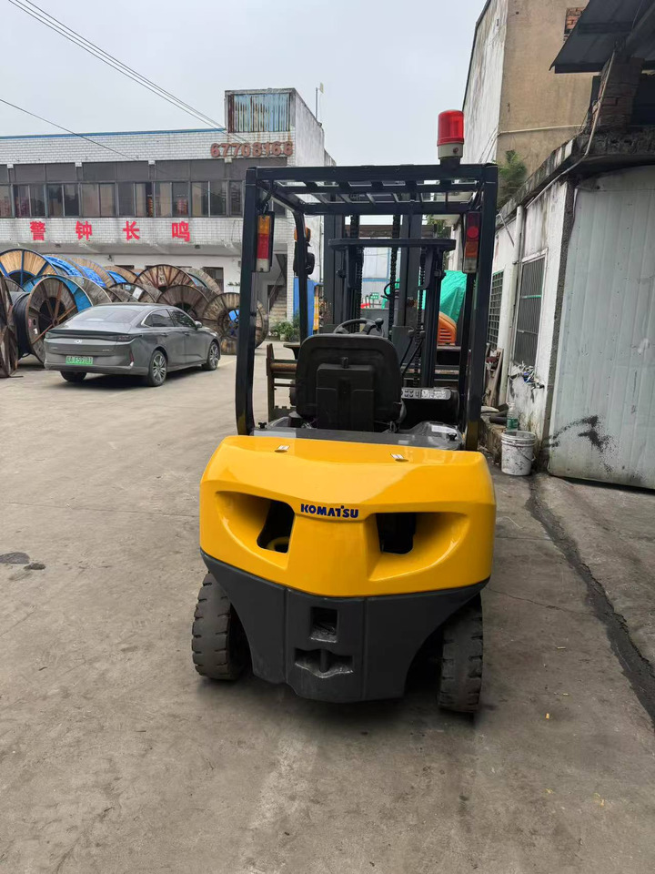 KOMATSU FD30 - Heftruck: afbeelding 1 KOMATSU FD30 - Heftruck: afbeelding 1