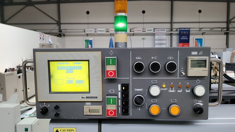 Horizon HT-70 | 2003 - Papiersnijmachine: afbeelding 4 Horizon HT-70 | 2003 - Papiersnijmachine: afbeelding 4