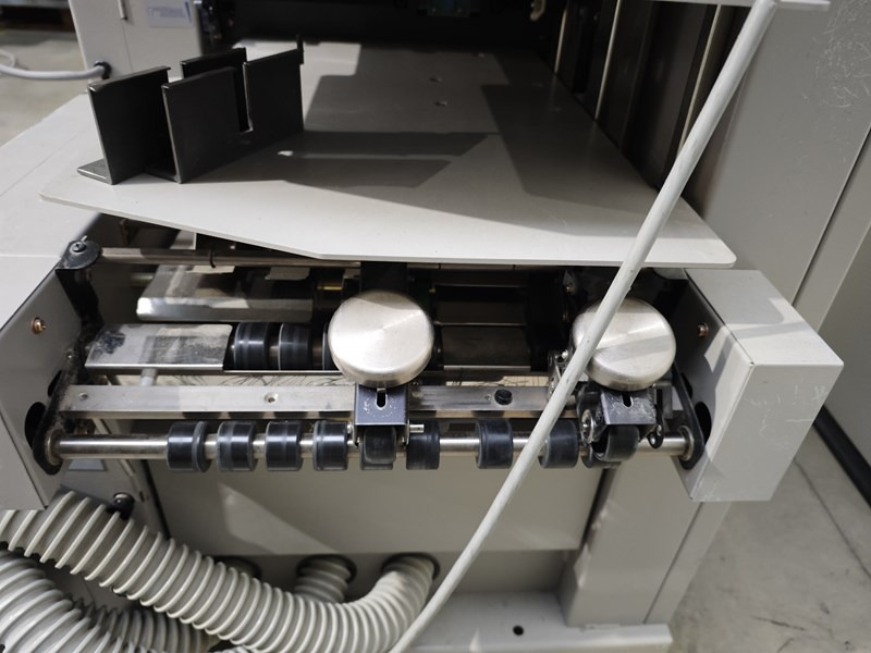 Horizon VAC-100 c | collator | 10 stations | 2005 | 1.17 mio - Drukmachine: afbeelding 5 Horizon VAC-100 c | collator | 10 stations | 2005 | 1.17 mio - Drukmachine: afbeelding 5