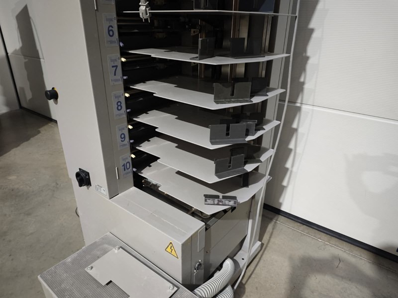 Horizon VAC-100 m | collator | 10 stations - Drukmachine: afbeelding 2 Horizon VAC-100 m | collator | 10 stations - Drukmachine: afbeelding 2