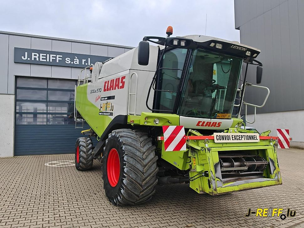 J.Reiff Sarl
Herr Stefan Neukirch - 77 Z.I in den - Maaidorser: afbeelding 5 J.Reiff Sarl
Herr Stefan Neukirch - 77 Z.I in den - Maaidorser: afbeelding 5